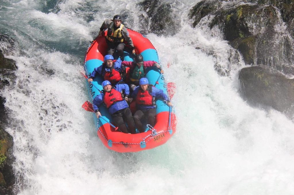 Whitewater rafting washington oregon husum falls